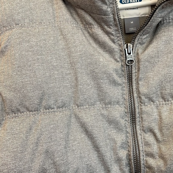 Grey puff vest - Picture 2 of 4